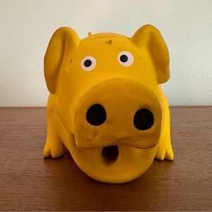 🍾🎉 HP: Squeaky Pig Dog Toy